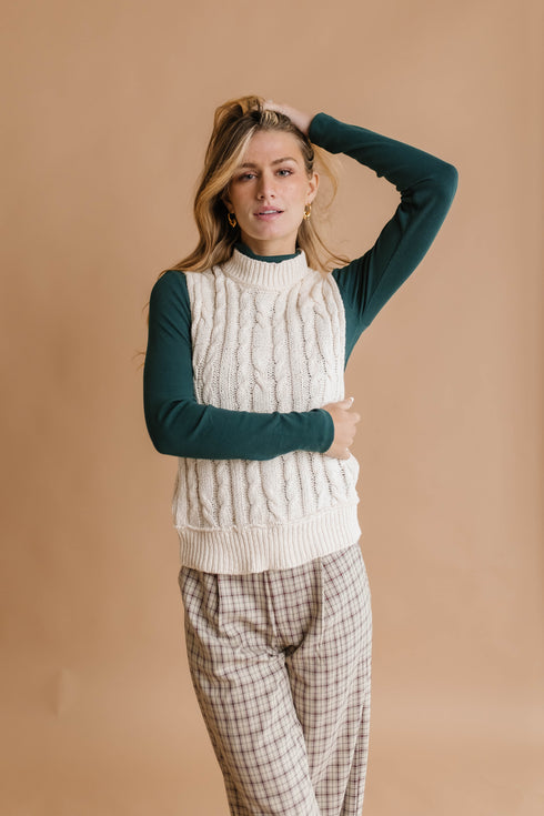 Snow Bunny Knit Vest// Ivory